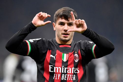 Liều thuốc cho Milan khủng hoảng
