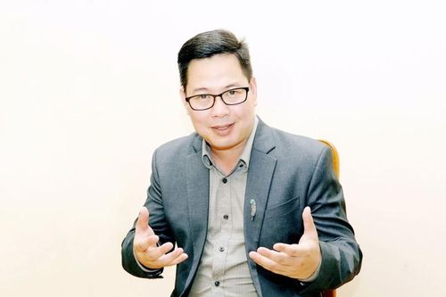 PGS. TS Trần Thành Nam: ChatGPT không thể thay thầy cô 'dạy người'