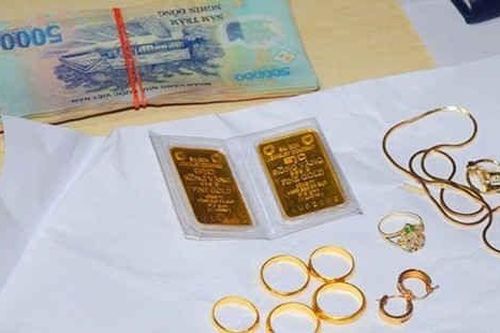 Trộm vàng bán lấy tiền chơi game và cho người thân