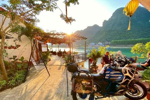 Phong Nha là nơi lý tưởng để người độc thân kết bạn