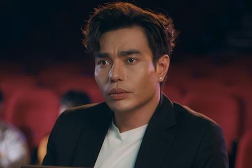 Midu ôm chặt Lê Dương Bảo Lâm, khóc ướt vai áo trong phim mới