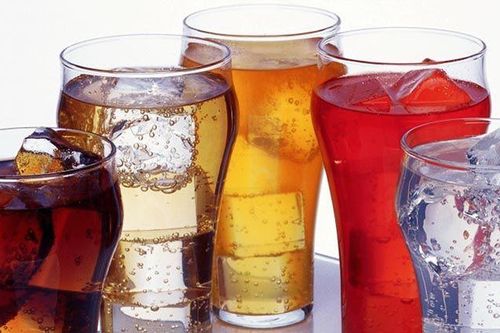 3 loại nước hại thận bạn cần thận trọng
