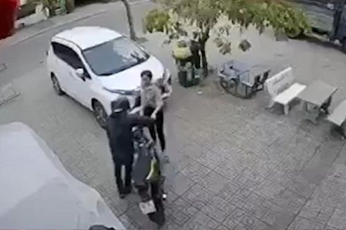 Gã trộm xảo trá 'đụng độ' ngay cô chủ nhà ngây thơ và cái kết