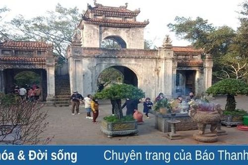 Đi lễ đầu xuân