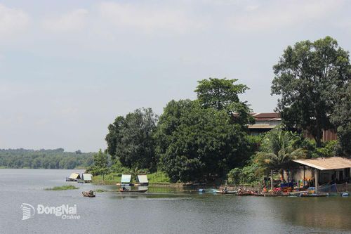 Bài 2: Nhiều công trình thủy lợi bị lấn chiếm