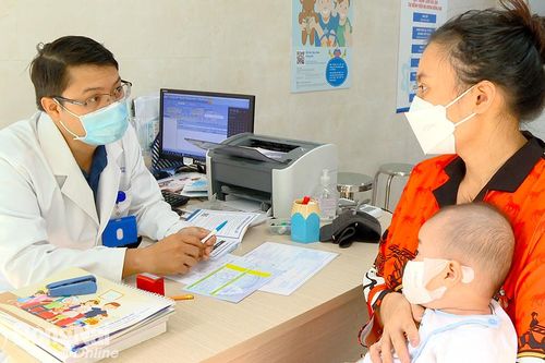 Đồng Nai hết vaccine 5 trong 1