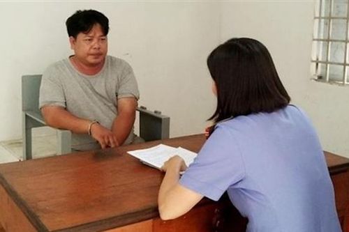 Khởi tố tài xế không cứu người gặp nạn