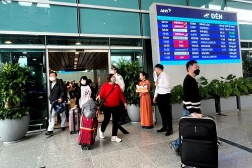 Trả lại tiền cho du khách Hàn Quốc bị tài xế 'chặt chém' gấp 10 lần