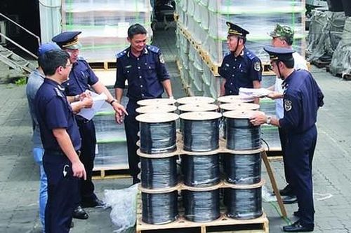 Phát hiện đường dây gian lận xuất xứ hàng Việt Nam