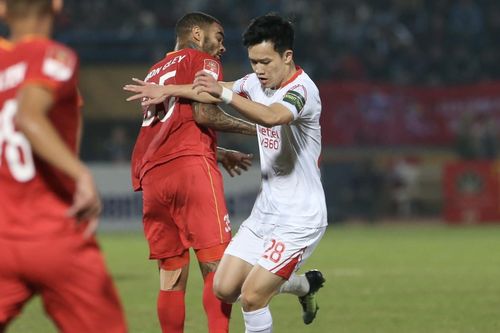 Cầu thủ chơi xấu Hoàng Đức đứng trước án phạt nặng