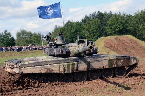 Xe tăng T-72B1MS 'Đại bàng trắng' vượt mặt T-72M4CZ nâng cấp?