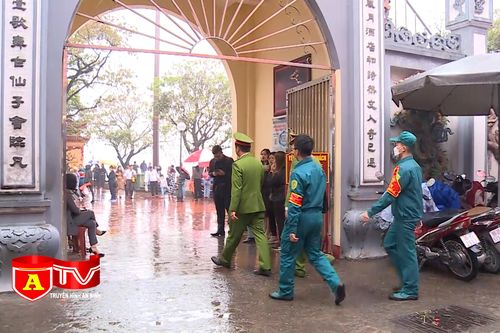 Đấu tranh với các loại tội phạm tại các lễ hội và điểm thờ tự đầu năm