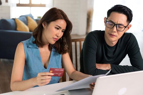 'Ngoại tình tài chính' trong hôn nhân