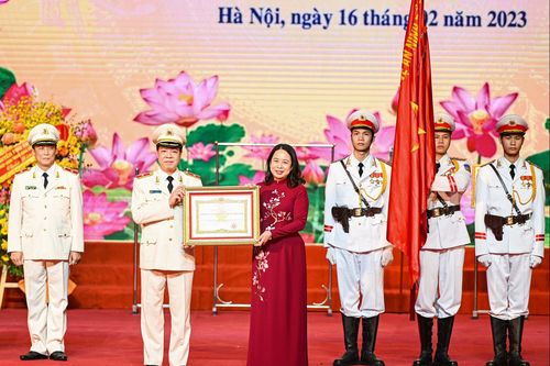 Tổng bí thư gửi thư chúc mừng kỷ niệm 70 năm lực lượng cảnh vệ CAND