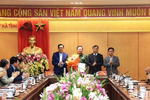 Hà Tĩnh công bố quyết định của Ban Bí thư về công tác cán bộ