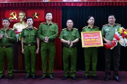 Công an quận Sơn Trà được UBND TP Đà Nẵng khen thưởng đột xuất