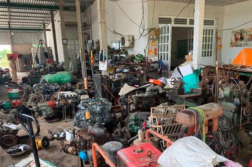 Đồng Tháp: Tạm giữ nhiều ca nô tự chế