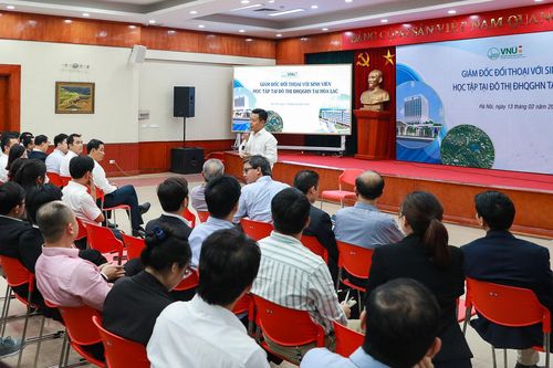 Những sinh viên ĐHQGHN khóa 1 tại Hòa Lạc tự hào khởi đầu cho chặng đường mới