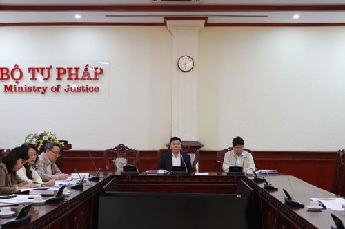 Lãnh đạo Bộ Tư pháp làm việc với các đơn vị về nhiệm vụ tự kiểm tra văn bản