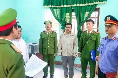 Huế: Bắt đối tượng dùng dao chém anh ruột