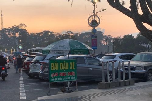Chấn chỉnh hoạt động đấu giá, quản lý bãi đậu xe ở Đà Lạt