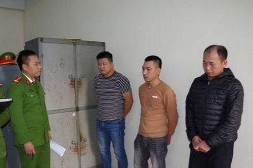 Khởi tố 3 đối tượng đánh người vì 'ngứa mắt' trên cao tốc Cầu Giẽ - Ninh Bình