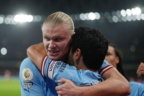Siêu sao tỏa sáng, Man City trừng phạt Arsenal