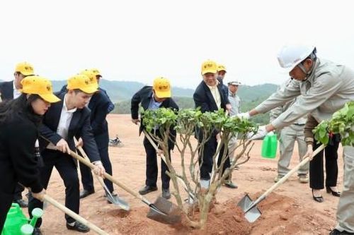 Phát động trồng cây phủ xanh 16 ha dự án sân golf tại tỉnh Phú Thọ