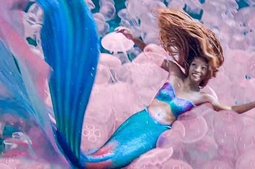 Tạo hình hoàng tử và phù thủy trong 'Nàng tiên cá' khiến khán giả phẫn nộ