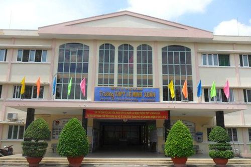Yêu cầu 1 trường học hoàn trả hơn 700 triệu quỹ phụ huynh