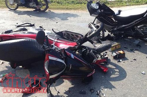 Hai xe máy va chạm làm 1 người chết, 2 người bị thương nặng
