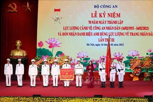 Giữ gìn uy tín, sức mạnh và hình ảnh cao đẹp của người cán bộ, chiến sĩ Cảnh vệ