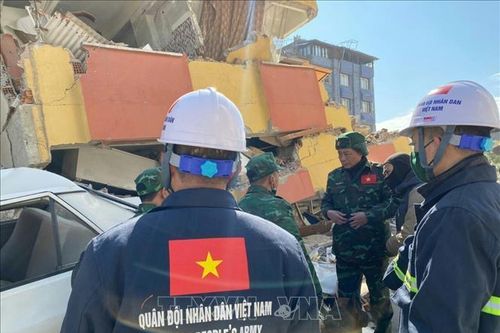Người dân Thổ Nhĩ Kỳ cảm kích trước nỗ lực tìm kiếm cứu nạn của đoàn Bộ Quốc phòng Việt Nam