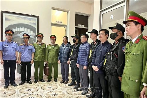 Bắt giam 3 lãnh đạo Trung tâm đăng kiểm xe cơ giới tỉnh Thừa Thiên - Huế