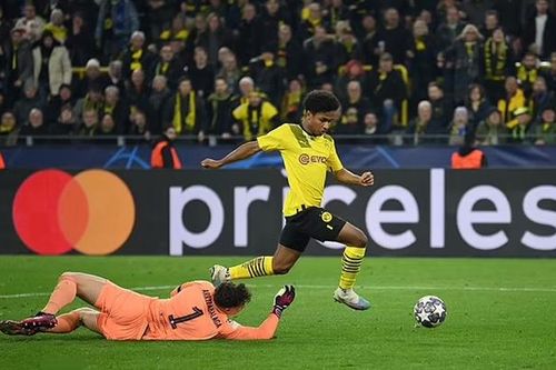Thắng tối thiểu Chelsea, Dortmund tạo lợi thế ở lượt đi vòng 1/8 Champions League