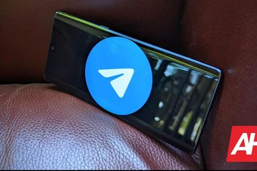 CEO WhatsApp gọi Telegram là 'phần mềm gián điệp của Nga'