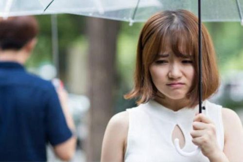 Cô gái chia tay bạn trai vì món quà 142.000 đồng, CĐM ủng hộ: Kẻ thương em luôn sợ trao cho em không đủ