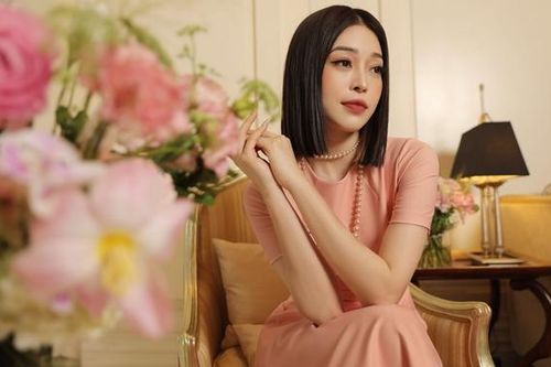 Phương Nga gợi ý trang phục công sở chuẩn thanh lịch
