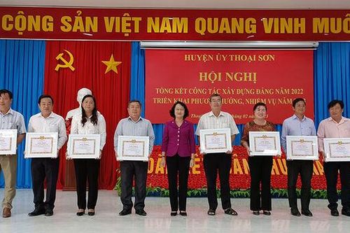 Huyện ủy Thoại Sơn triển khai nhiệm vụ trọng tâm năm 2023