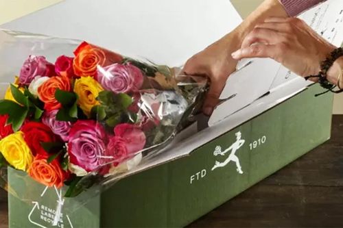 'Thánh đen đủi' mùa Valentine: Tặng 1 bó hoa cho 5 cô gái đều bị từ chối phũ