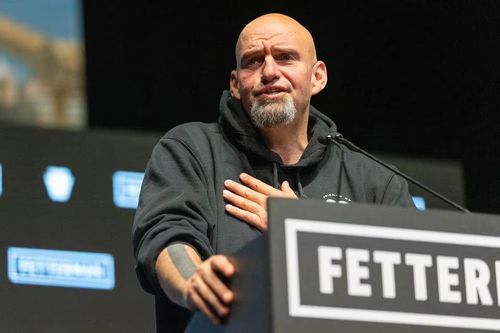 Ông John Fetterman nhập viện