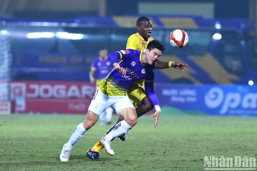 Hà Nội và Thanh Hóa nối dài mạch trận bất bại