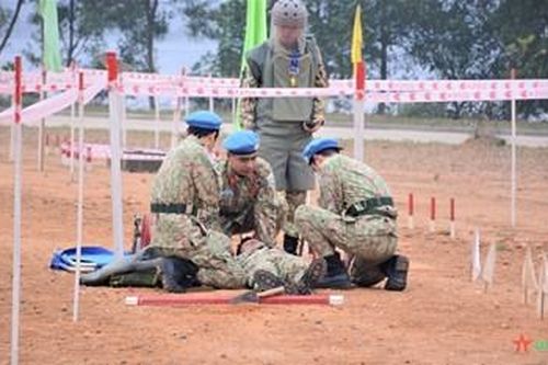 Đội Công binh số 2 hợp luyện sẵn sàng tham gia gìn giữ hòa bình Liên hợp quốc