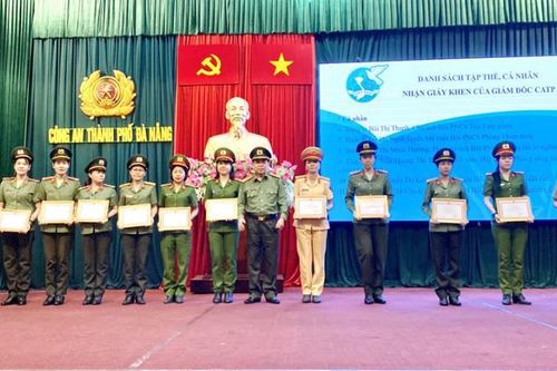 Phụ nữ Công an Đà Nẵng tổ chức nhiều hoạt động ý nghĩa, giàu tính nhân văn