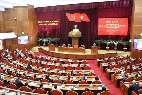 Hoàn thiện thể chế, tạo động lực để đội ngũ trí thức phát triển