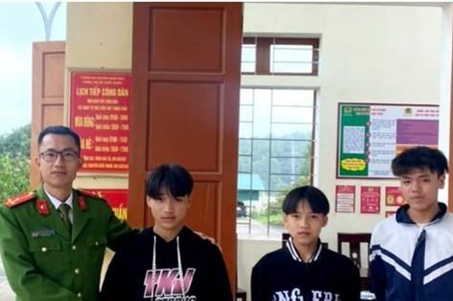 Hành động đẹp của nhóm học sinh lớp 8 ở Nghệ An