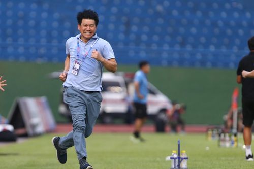 HLV Vũ Tiến Thành: CLB TPHCM chơi hay đến bất ngờ