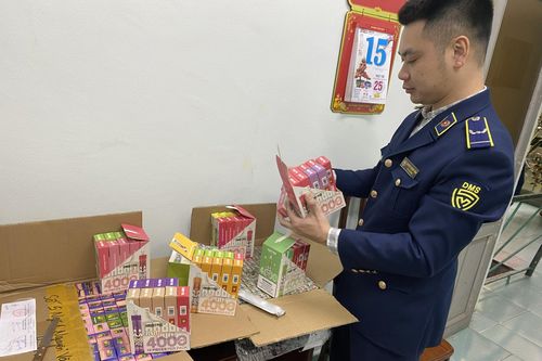 Liên tiếp thu giữ sản phẩm thuốc lá điện tử có dấu hiệu vi phạm