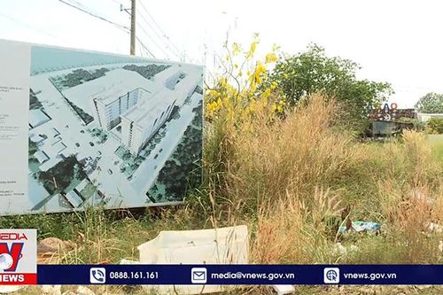 Doanh nghiệp mong chờ 'phá băng' thị trường BĐS