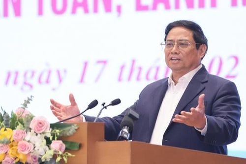 Thủ tướng: Gỡ khó cho bất động sản trên tinh thần phát triển, 'không ai giải cứu cho ai'